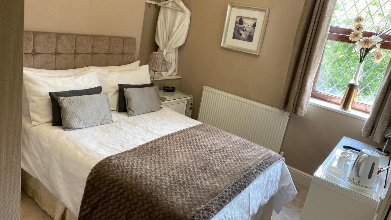 Bridge Farm Hotel Leeds  Exterior foto